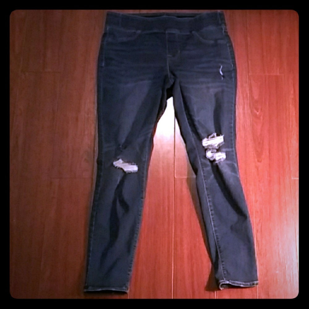 Old Navy Rockstar Distressed Jeans